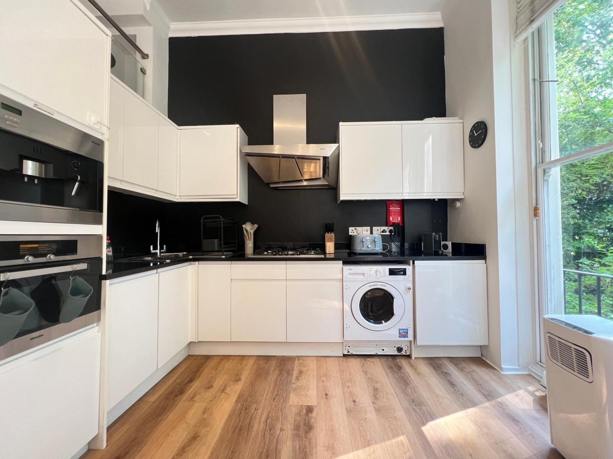 3.5 High Ceilings - Centrally Located Londra Exterior foto